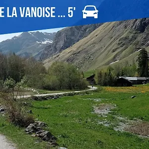 Visite Virtuelle Moderne Vue Montagnes Garage 2 Balcons 8pers Paradiski Appartement La Plagne